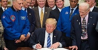 Trump göçmen kararını imzaladı