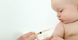 Bu aşılar bebeği de anneyi de koruyor!