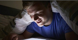 E-kitap okumak 'uykuya ve sağlığa…