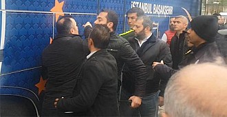 Emre Belözoğlu habercilere saldırdı