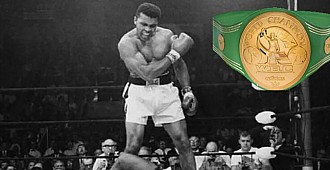 Muhammed Ali'nin şampiyonluk kemeri…