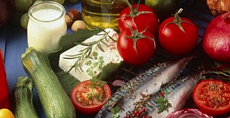 Akdeniz diyeti yaşlılıkta beyne yararlı